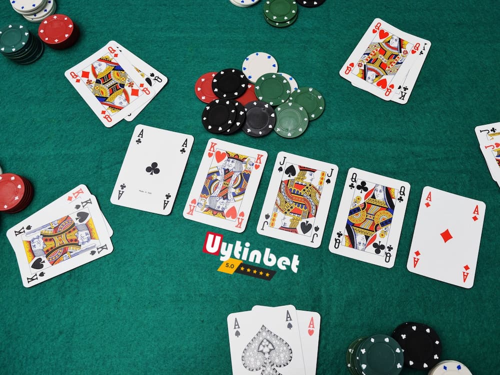 Quân bài tẩy trong Poker là gì?